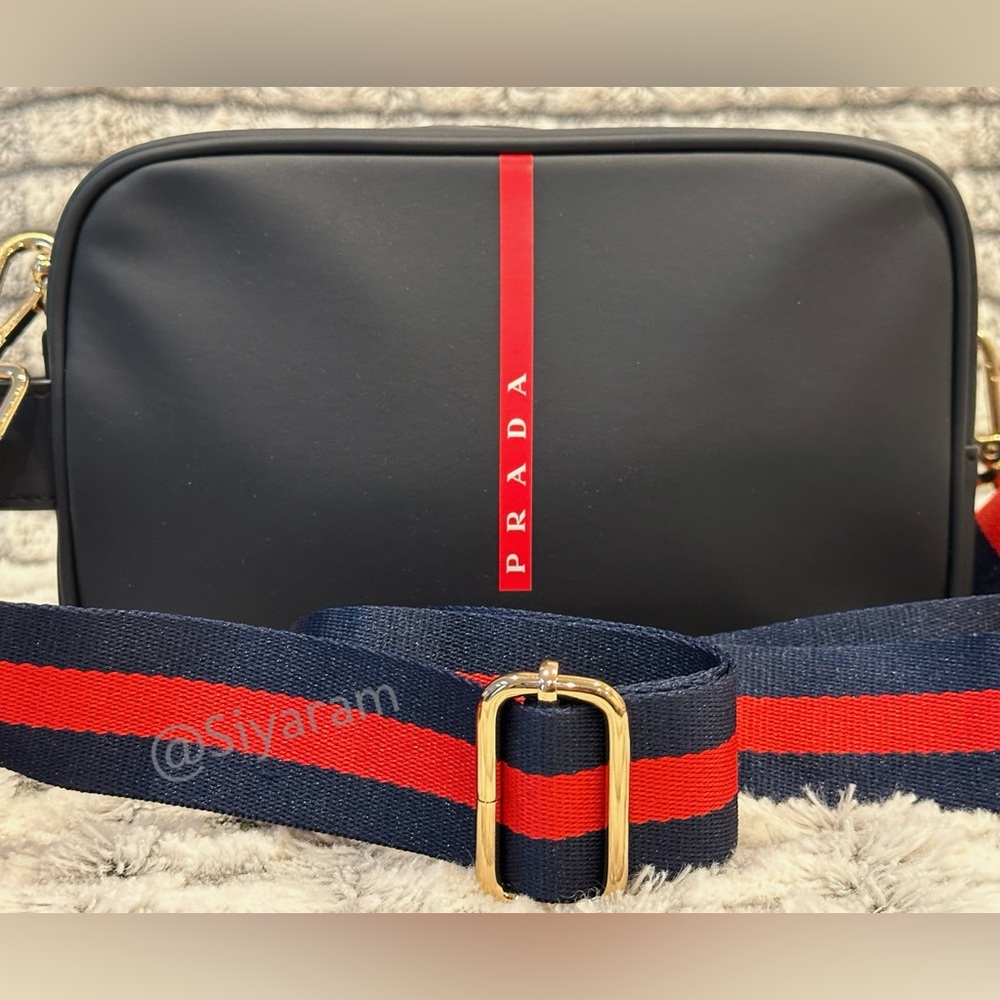 Prada - Picture 3 of 8